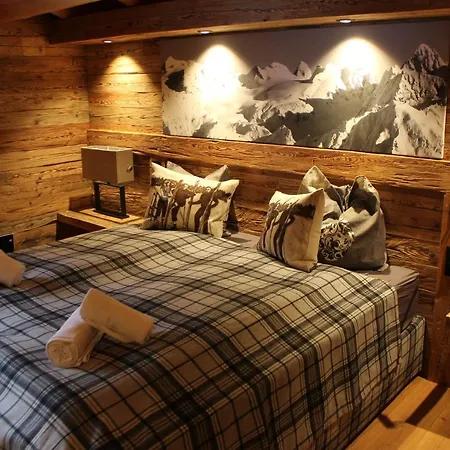 Erezsaesshuette Lodge *