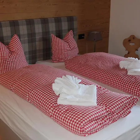 Erezsaesshuette Lodge *