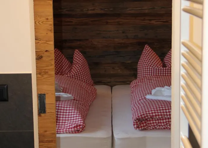 Orman Evi Erezsaesshuette Klosters