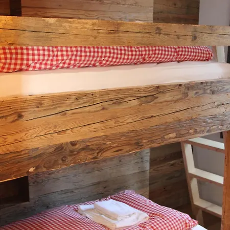 Erezsaesshuette ロッジ *